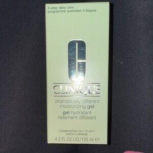 Clinique Moisturizing Gel